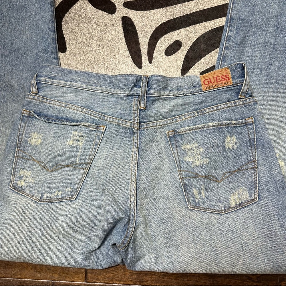 Vintage Guess Bootcut Distressed Light Wash Jeans Size 33 - Picture 2 of 10